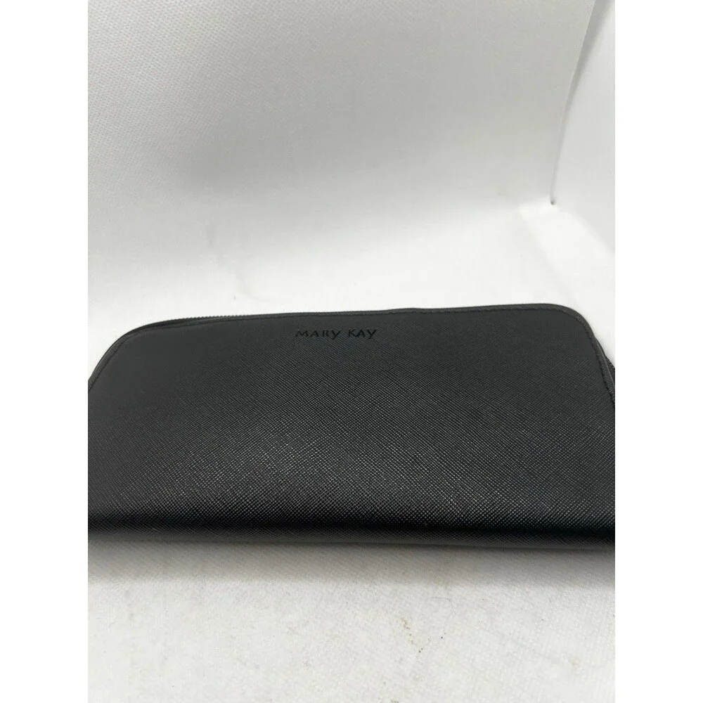 Mary Kay Essential Brush Collection w/ 5 Brushes & Case New black makeup